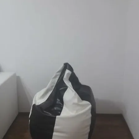 Apartament Grivitei * Брашов